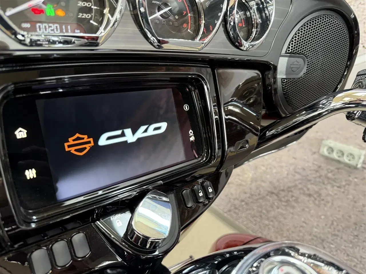 Billede 28 - Harley-Davidson FLHTCUTGSE Tri Glide Ultra CVO 117" Trike