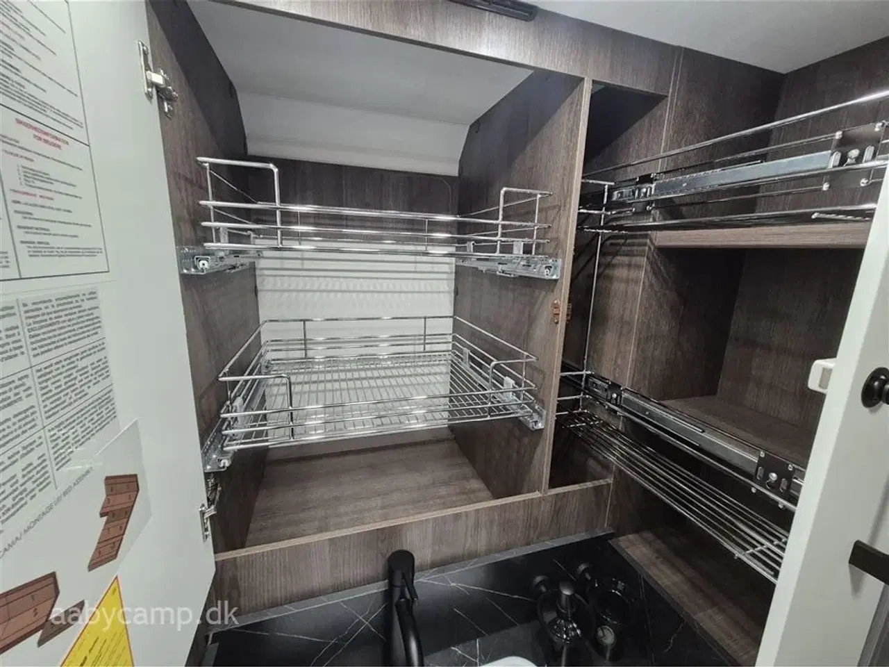 Billede 20 - 2026 - Benimar Tessoro 488 Top udstyret Benimar