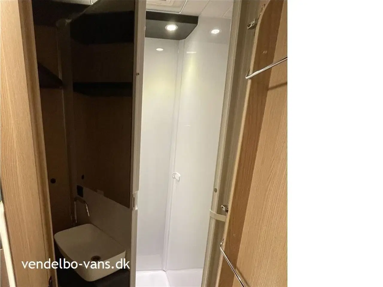 Billede 15 - 2026 - SunLight T 66 Aut. Enkeltsenge med en længde på kun 6,99 m- sænkeseng - 5. selepladser