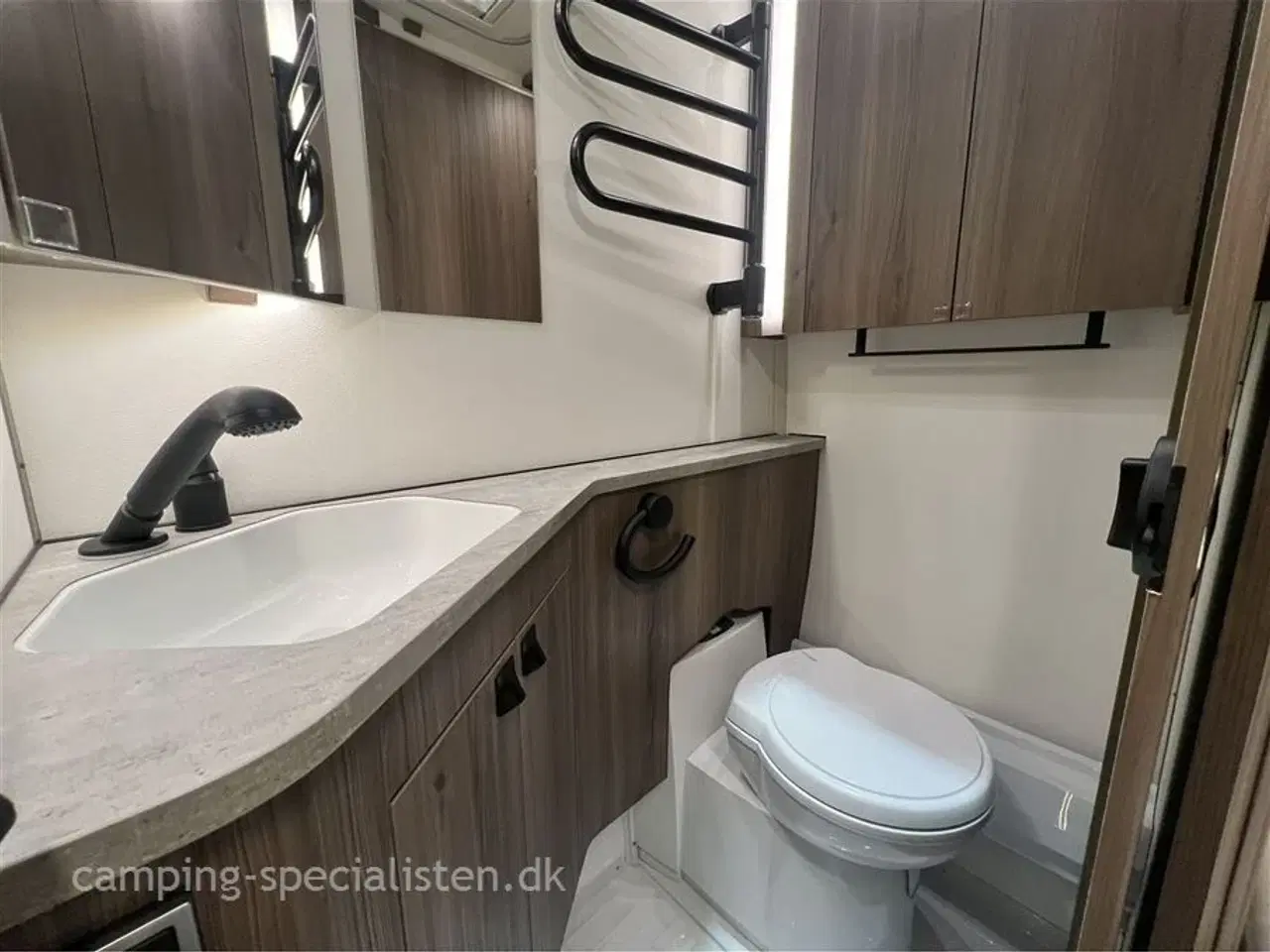 Billede 15 - 2026 - Kabe Smaragd 520 XL KS Premium Line Kabe Smaragd 520 XL KS PREMIUM LINE 2026 - Kommer senere hos Camping-Specialisten i Silkeborg