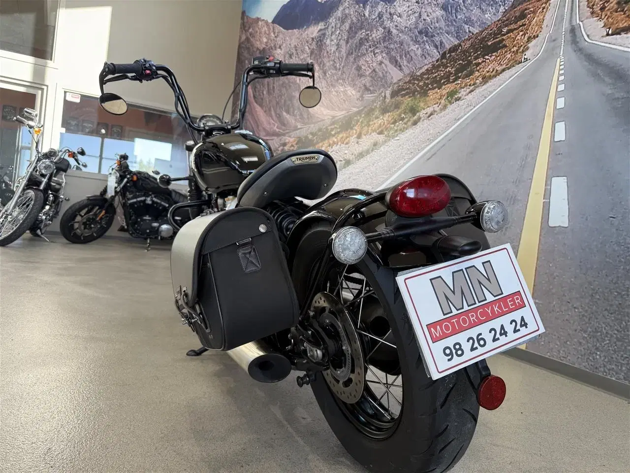 Billede 24 - Triumph Bonneville Bobber Black