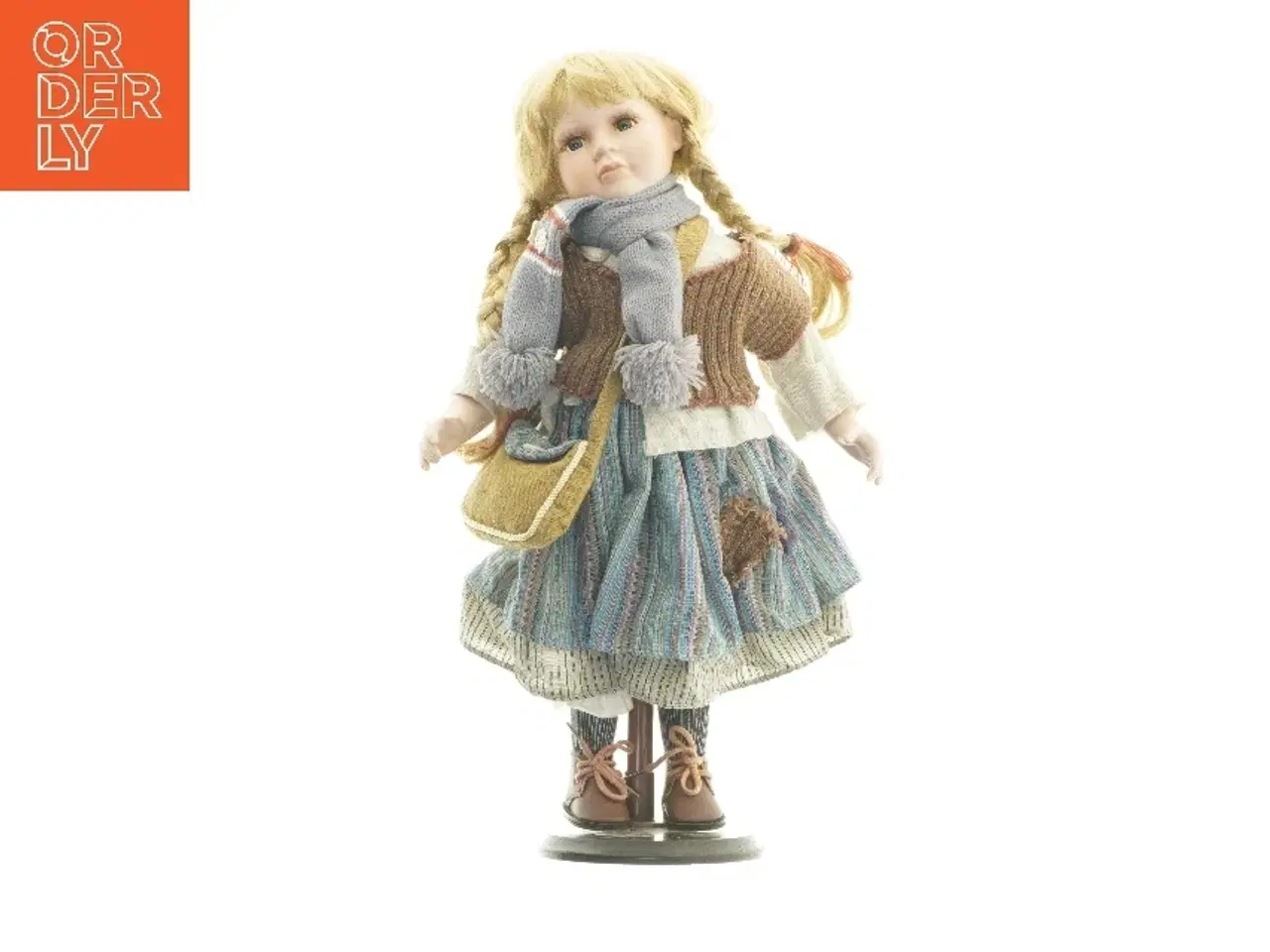 Billede 1 - Porcelænsdukke med stribet nederdel (str. 45,5 cm)