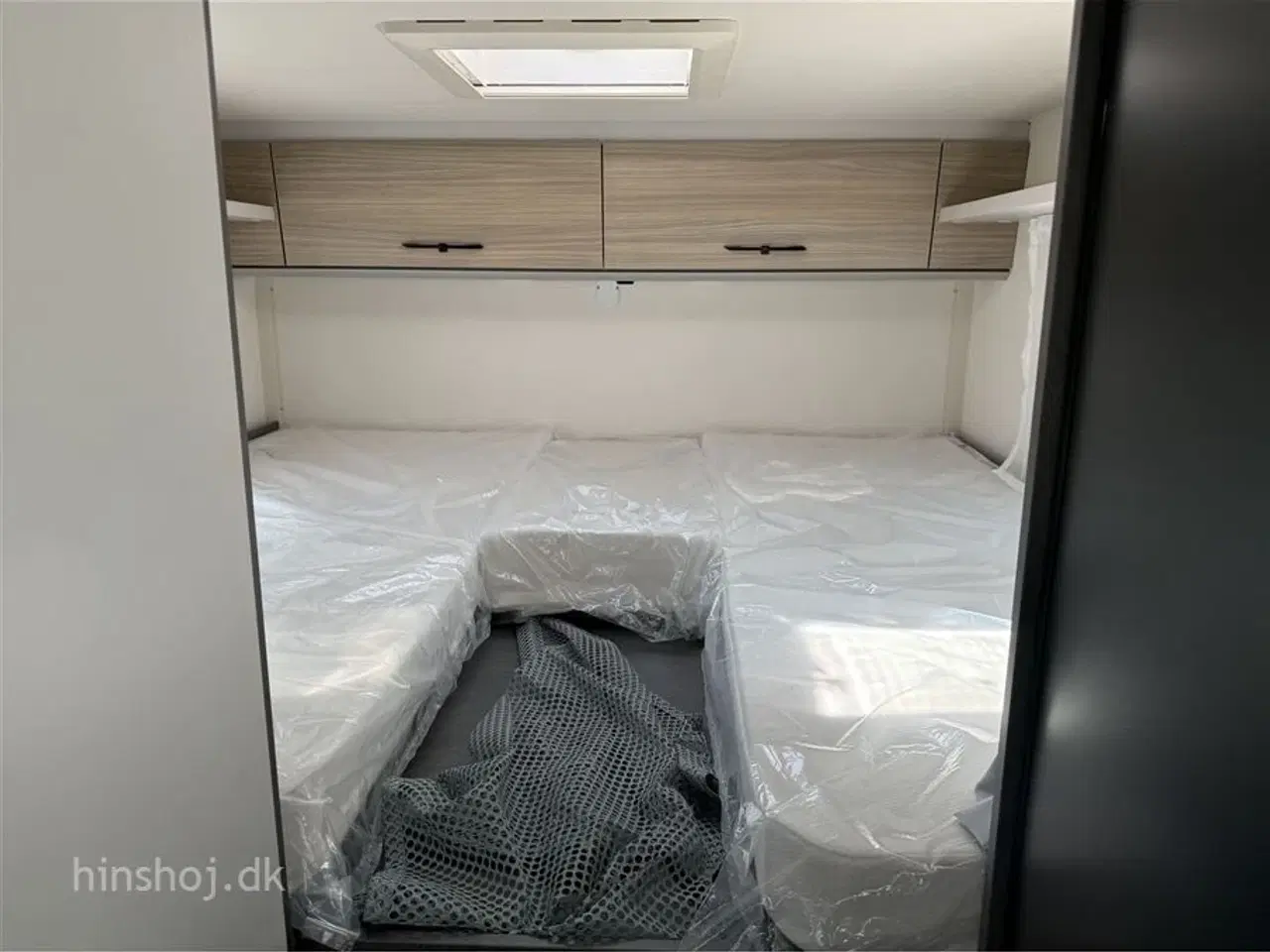Billede 40 - 2026 - Etrusco V 6.8 SCF Scandic Edition Aut.   2026 Etrusco V 6.8 SCF Scandic Edition med Automatgear fra Hinshøj Caravan.