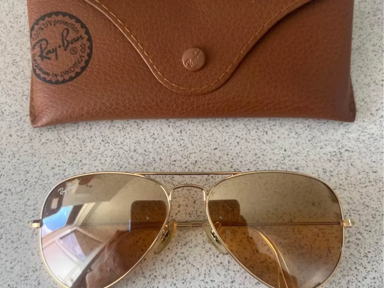 Billede 2 - Ray-Ban solbriller dame model, uden ridser 