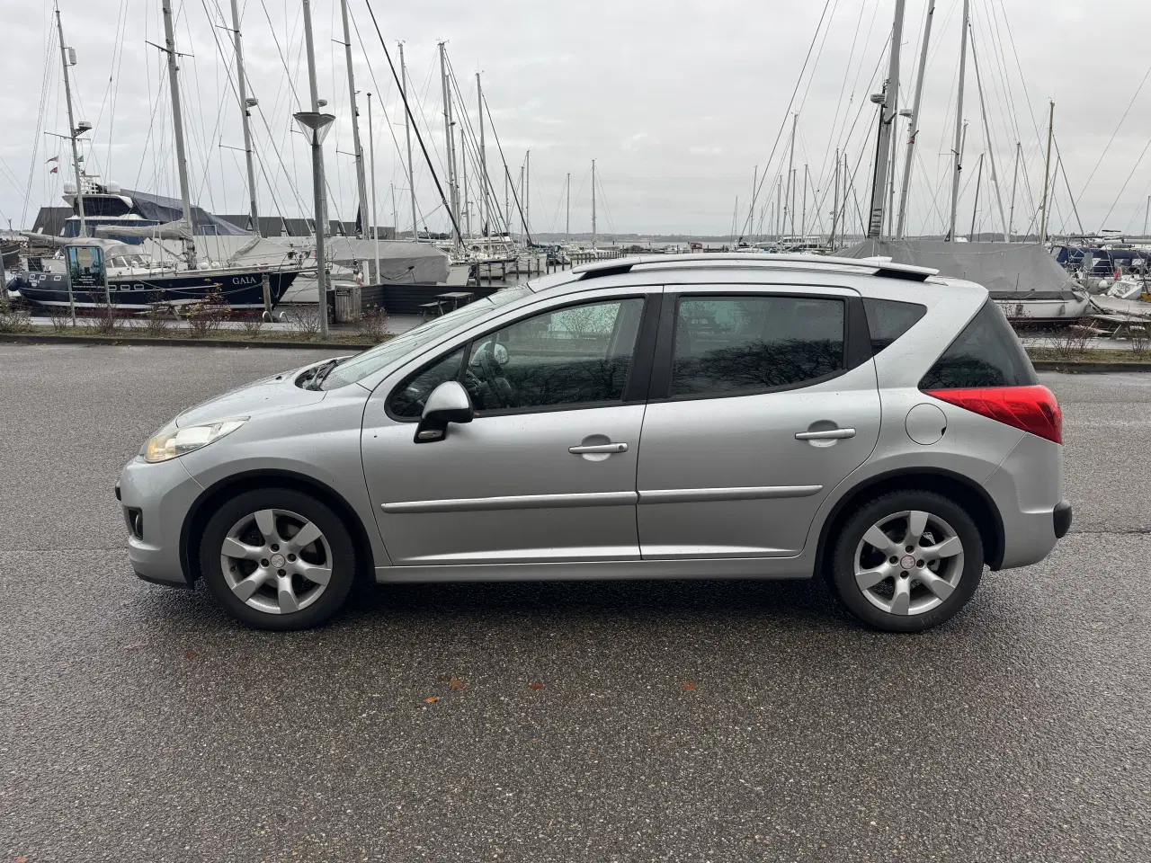 Billede 2 - Peugeot 207 1,6 HDI St.car 92 HK