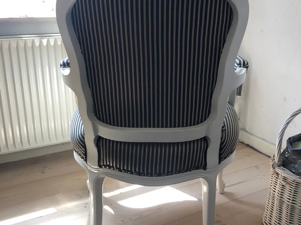 Billede 2 - Ny polstret stol med pude.