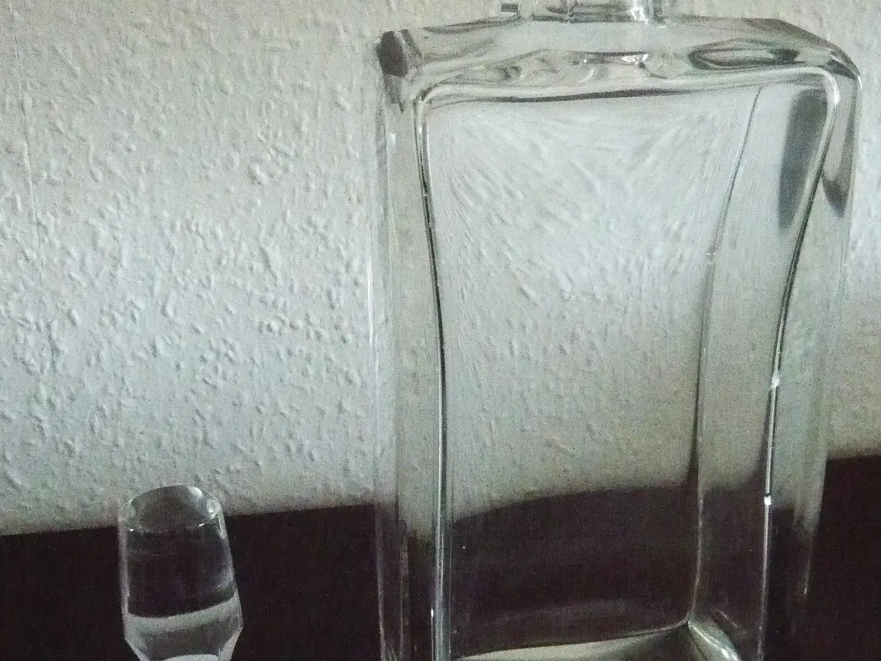 Billede 1 - Flot glas karaffel med prop
