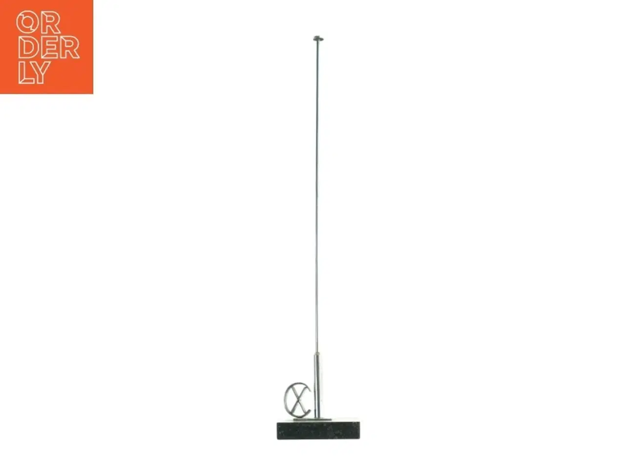 Billede 3 - Flagstang på fod af norsk Porsgrun porfyr marmor (str. 51 x 10 cm)