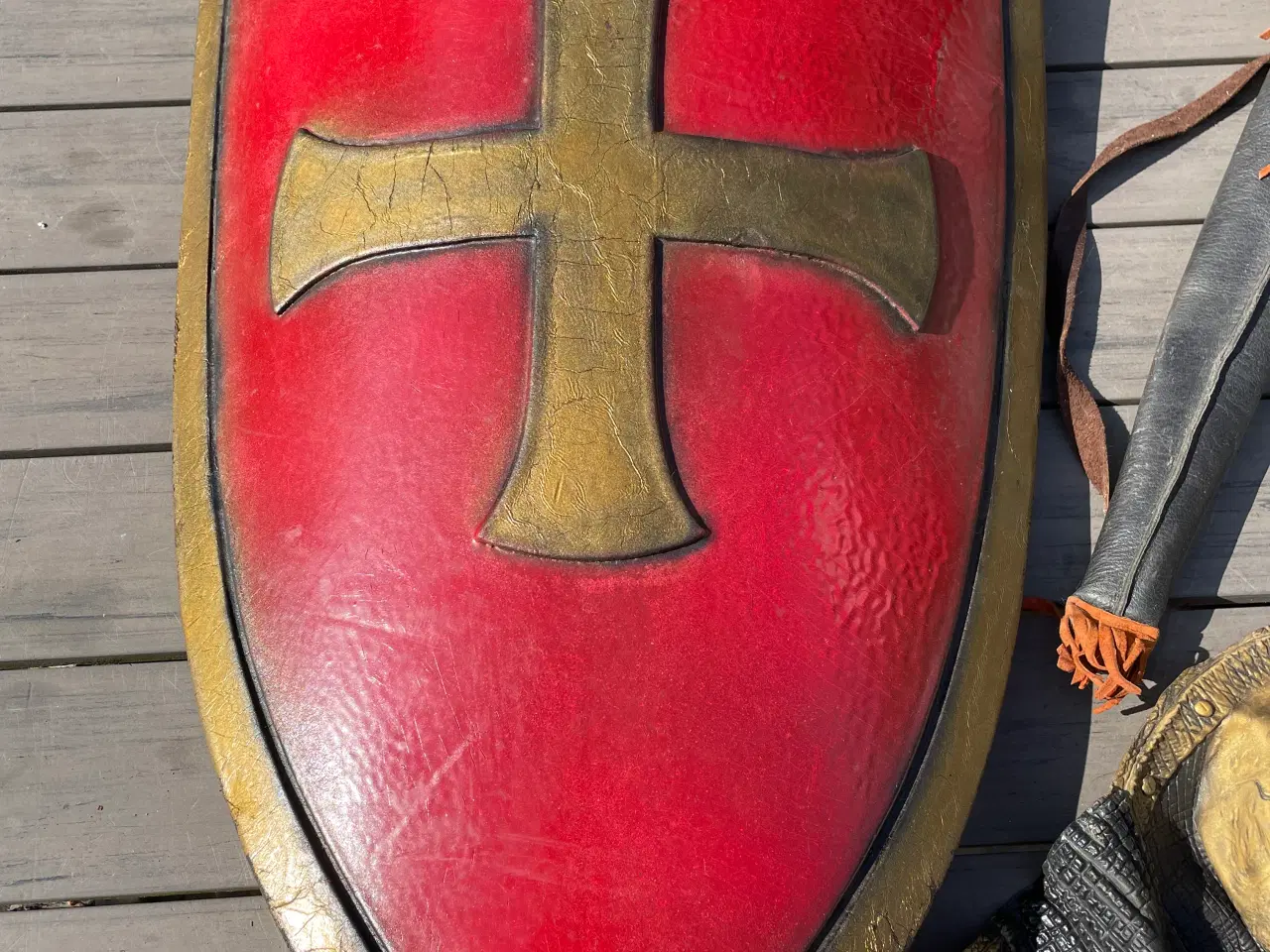 Billede 3 - Stort latex skjold til rollespil