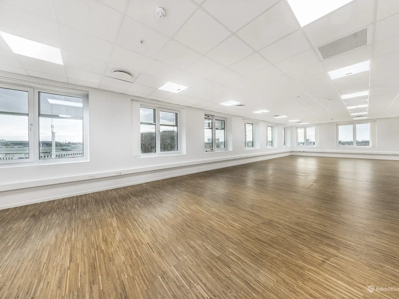 Billede 6 - Gladsaxe Company House - DGNB-certificeret kontorhus med serviceret reception. fælles kantine og mødecenter