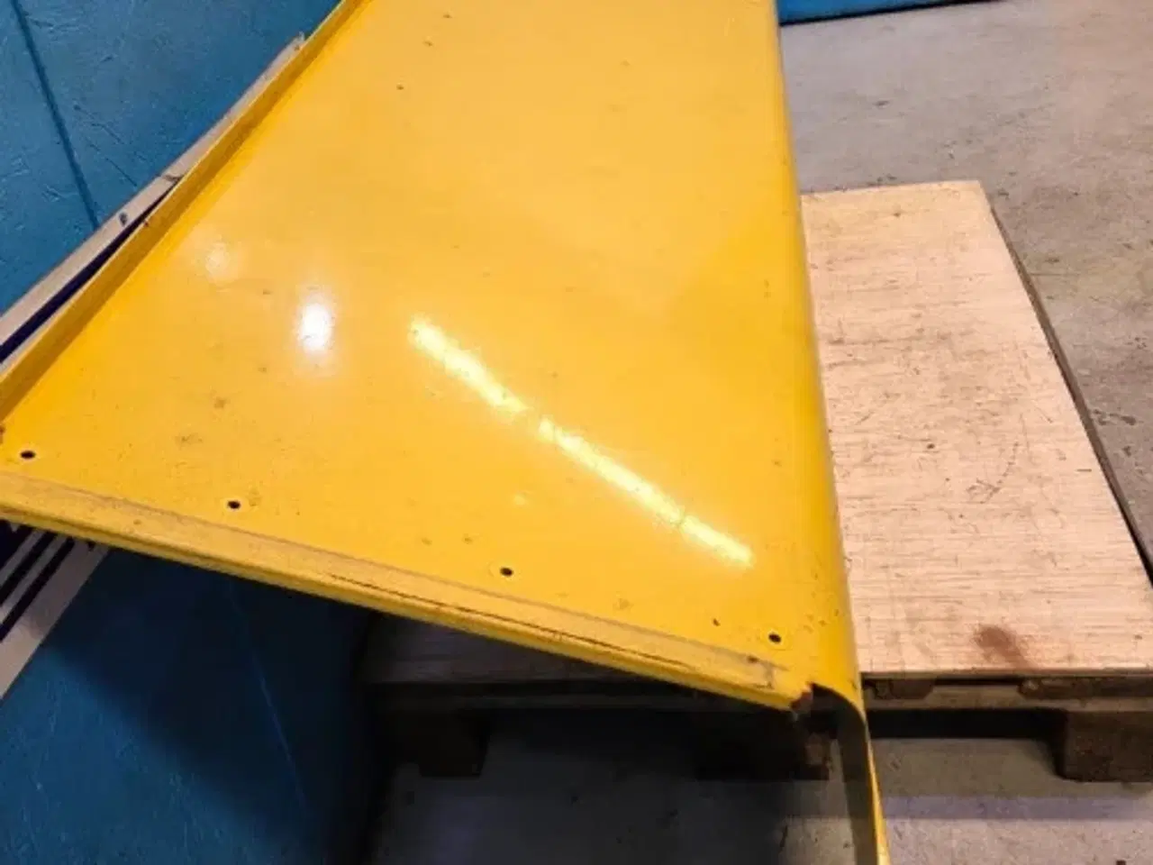 Billede 4 - New Holland TX68 Sidepanel 84431190