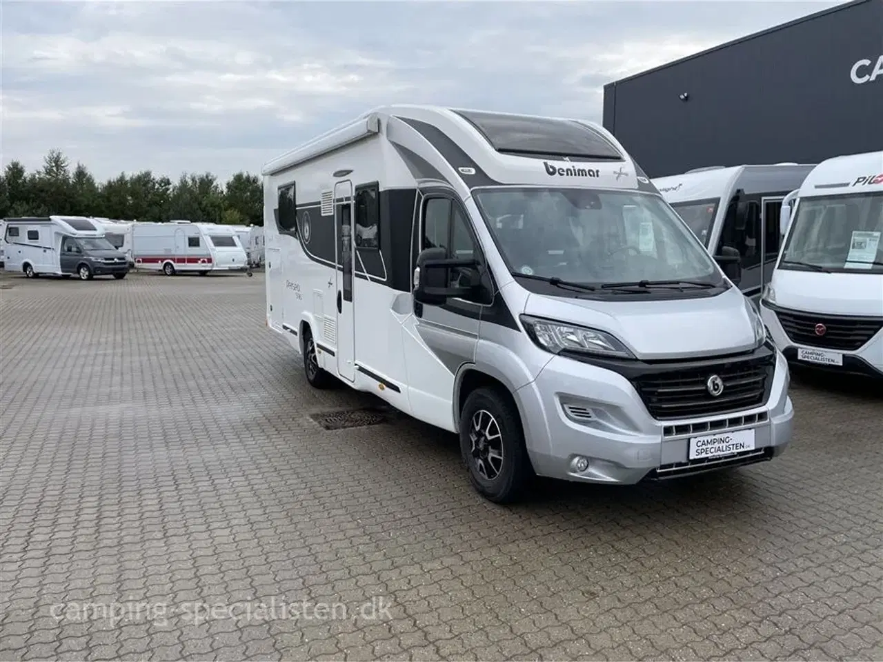 Billede 2 - 2019 - Benimar Perseo 596 Edition 40   Toplækker Autocamper med genial indretning - Benimar Perseo 596 Edition 40 - Kan nu opleves hos Camping-Specialisten i Silkeborg