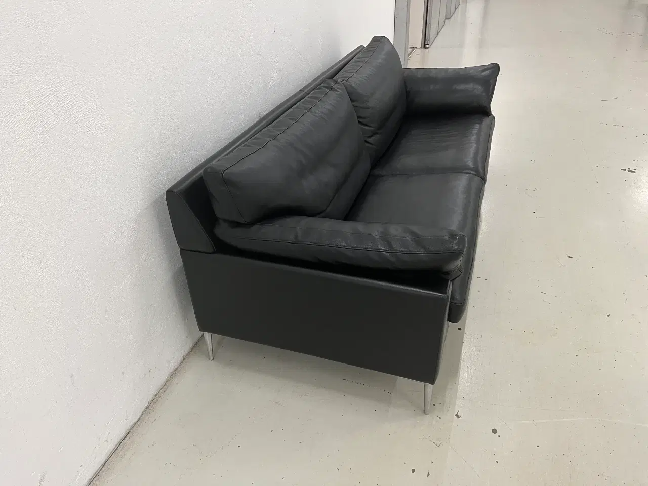Billede 6 - Søren Lund SL329 3 Pers.Sofa i sort solid læder.