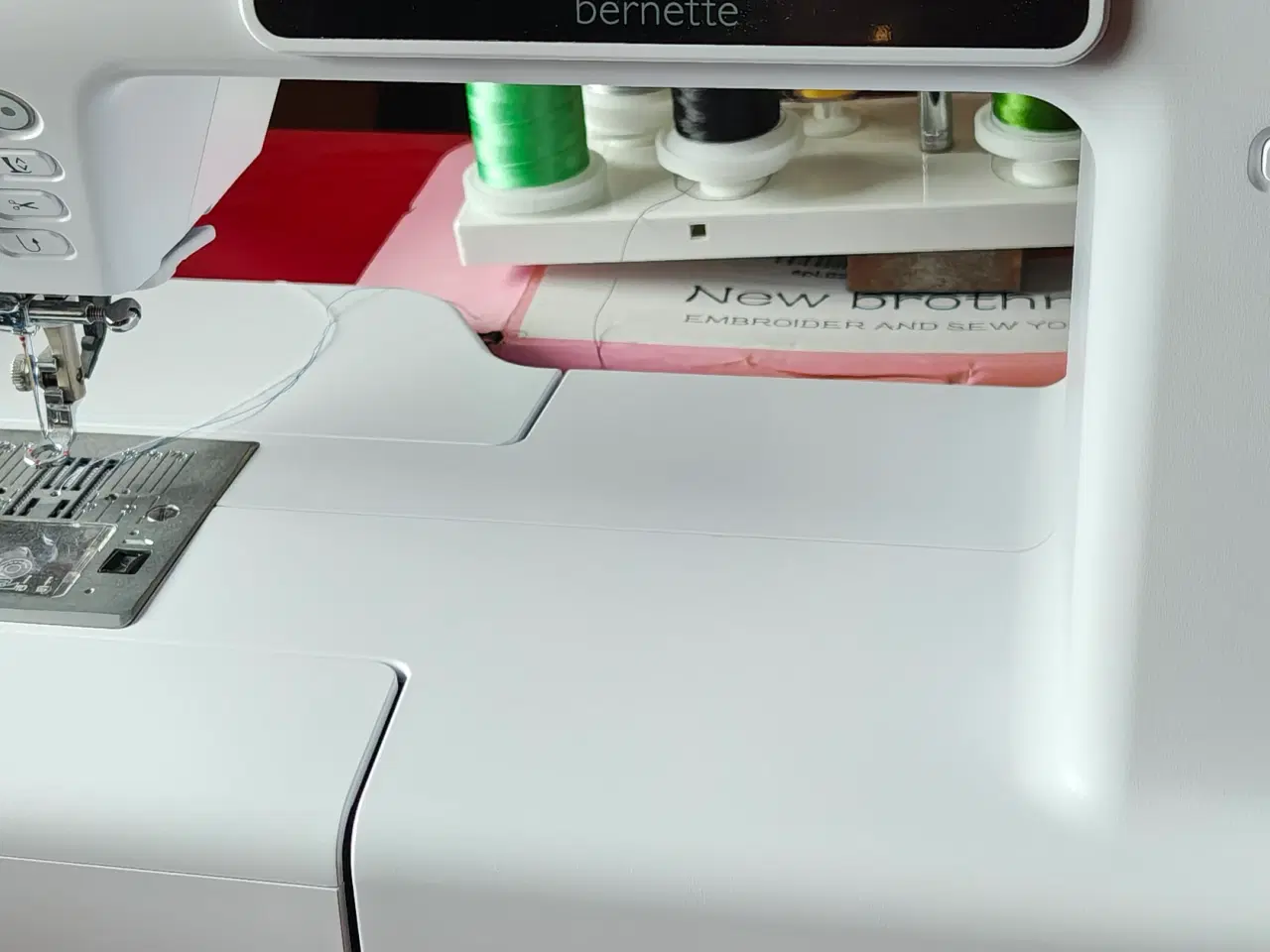 Billede 3 - Bernette broderimaskine B79