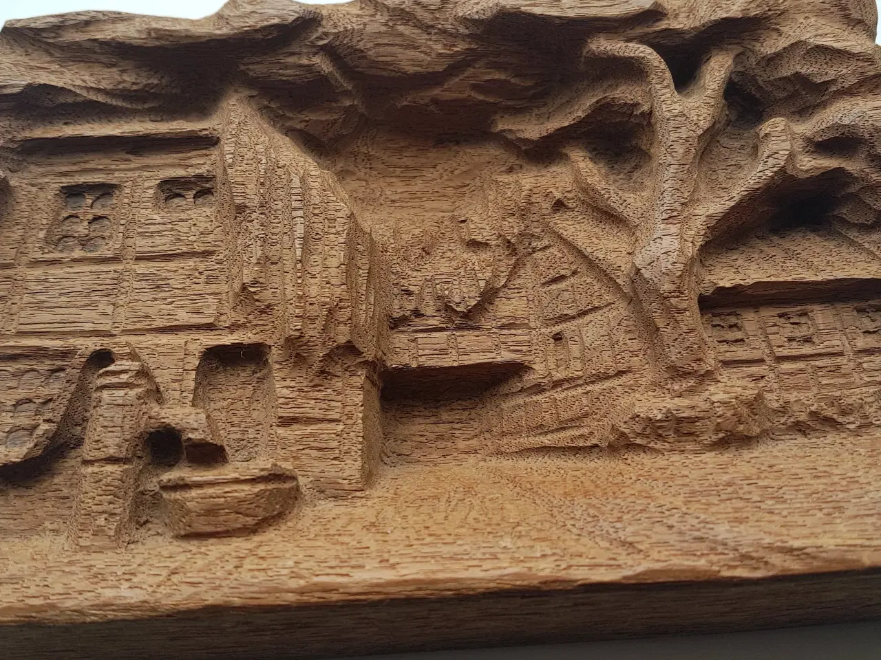 Billede 2 - Træskærerarbejde, motiv: Ebeltoft-købmandsgård