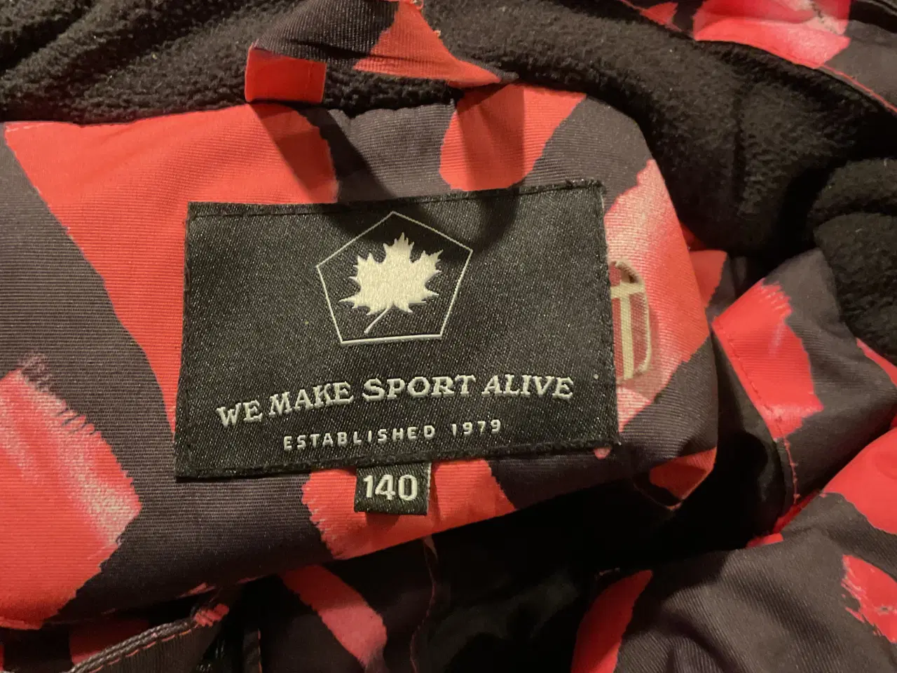 Billede 3 - Flyverdragt str 140: Pige