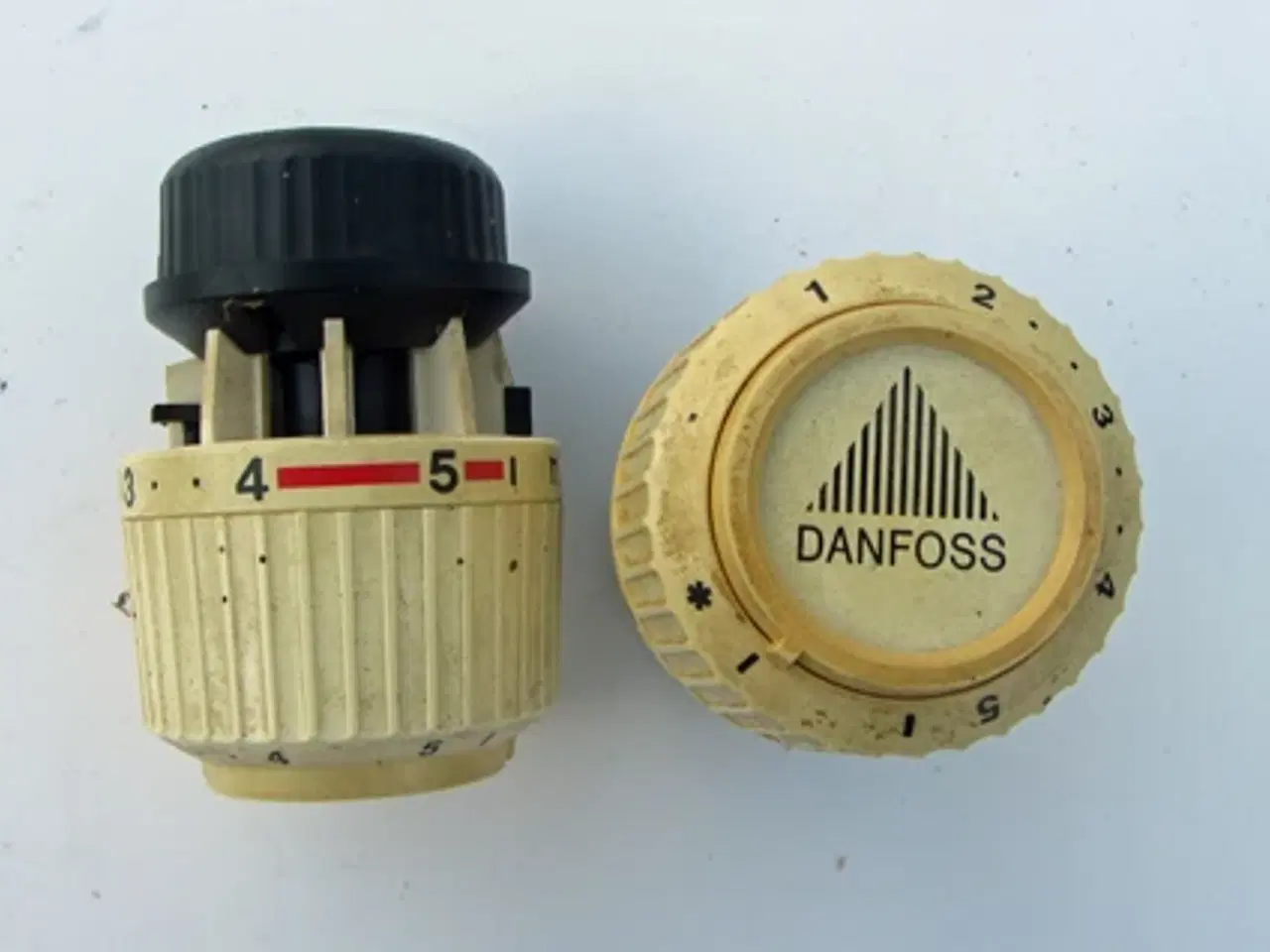 Billede 1 - Danfos termostater 2 stk