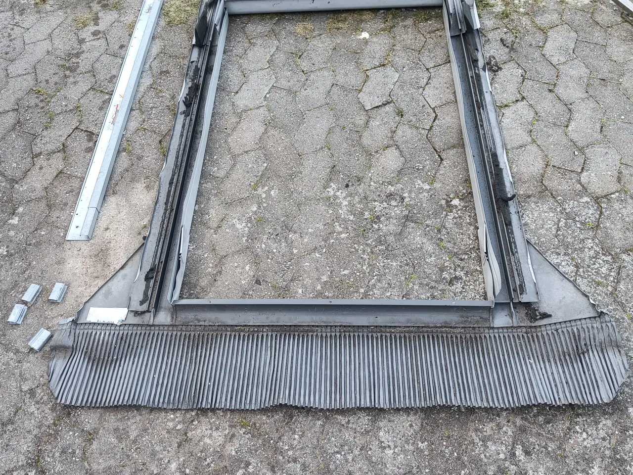 Billede 4 - VELUX vindue GPU 78x140 tophængt med brandredning 
