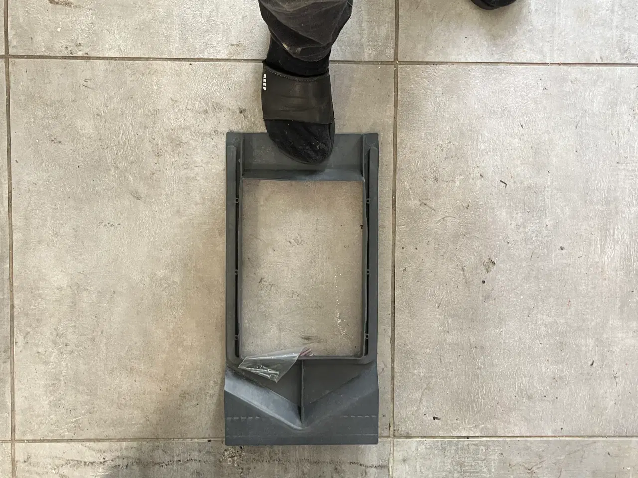 Billede 2 - Undertags gennemføringer.