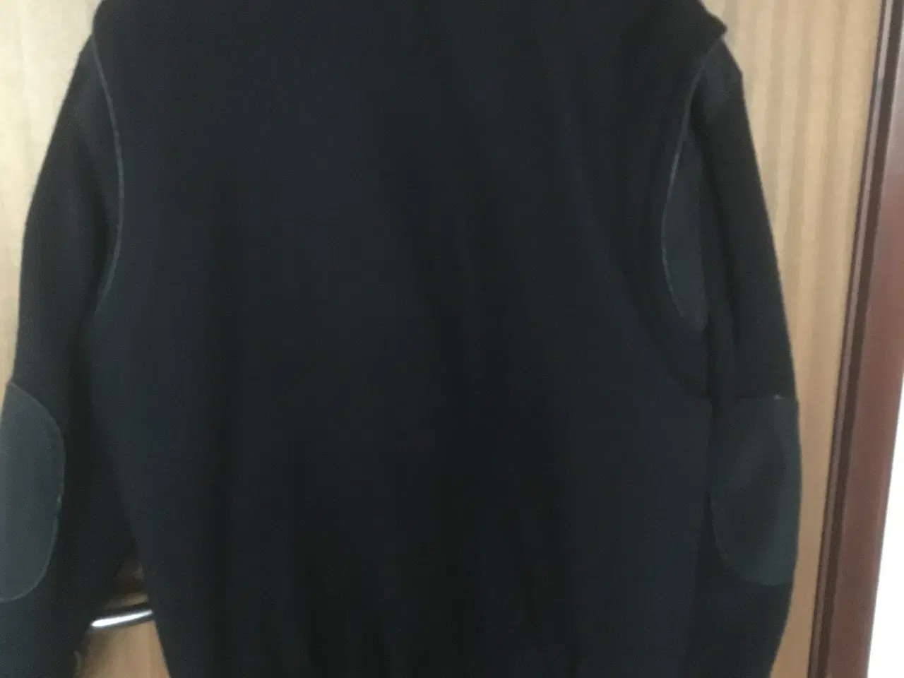 Billede 2 - “Clipper” flot Marine uldjakke m strikærmer 