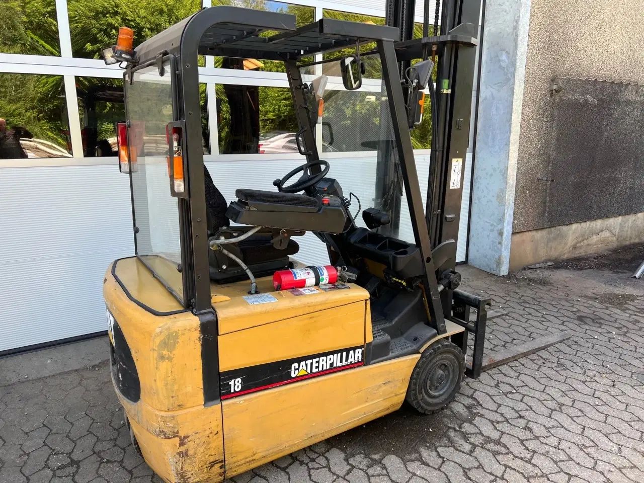 Billede 2 - Eltruck. Cat 1800 kg. Løftehøjde 448 cm.