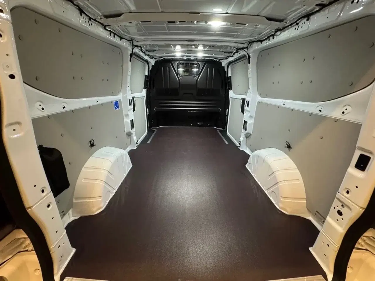 Billede 11 - Ford Transit Custom 320L 2,0 EcoBlue Limited aut.