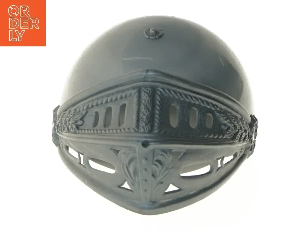 Billede 1 - Ridderhjelm i plast (str. 21 cm)