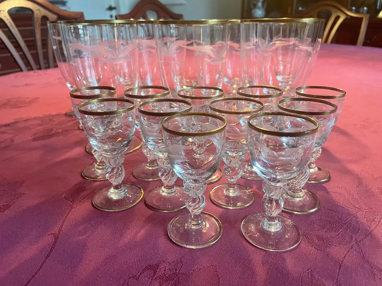 Billede 6 - 64 Lyngby  mågeglas 14 kt. guldkant / glasslibning