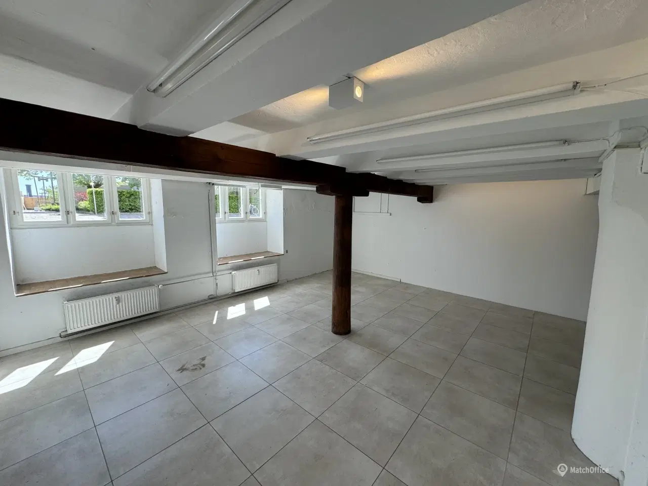 Billede 4 - Byens Bedste Lejemål med Rigtig Kongelig Nabo