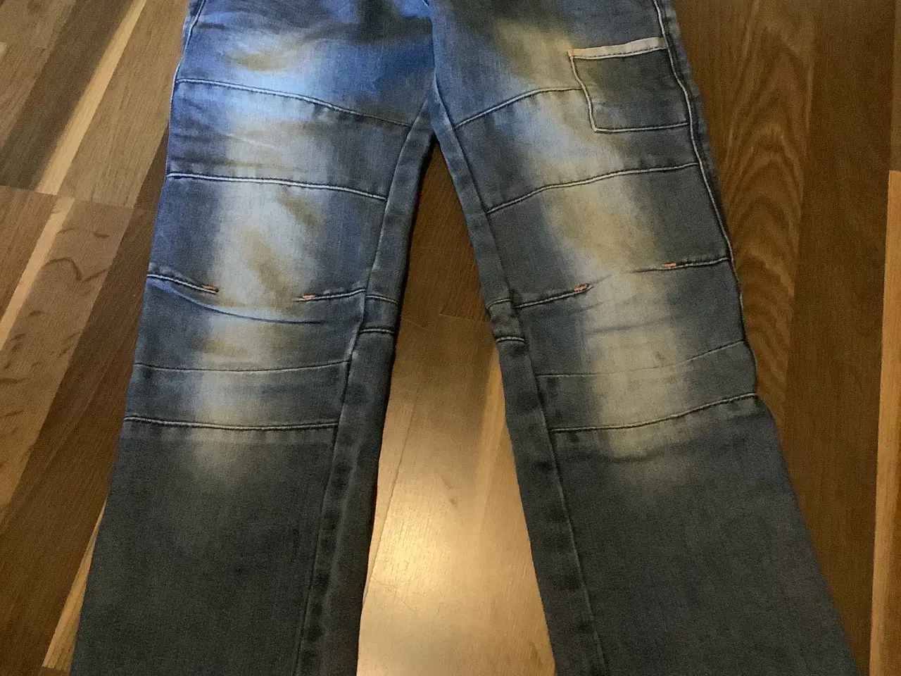 Billede 1 - Jeans str 152