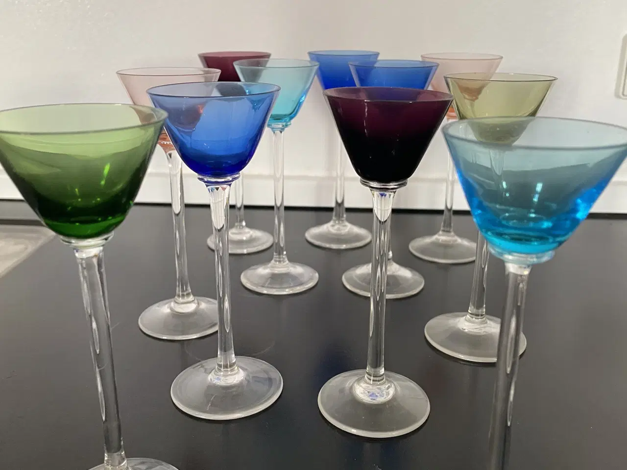 Billede 2 - Flotte farvede Likør- snapseglas