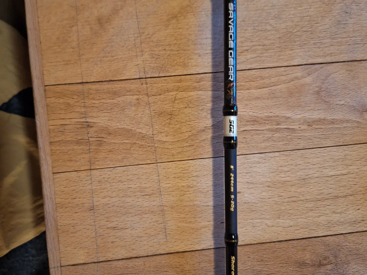 Billede 4 - Fiskesæt – Savage Gear Shore Game 8’ + Okuma hjul