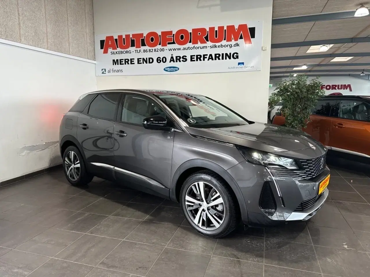 Billede 1 - Peugeot 3008 1,6 Hybrid Allure Pack LTD EAT8 Van