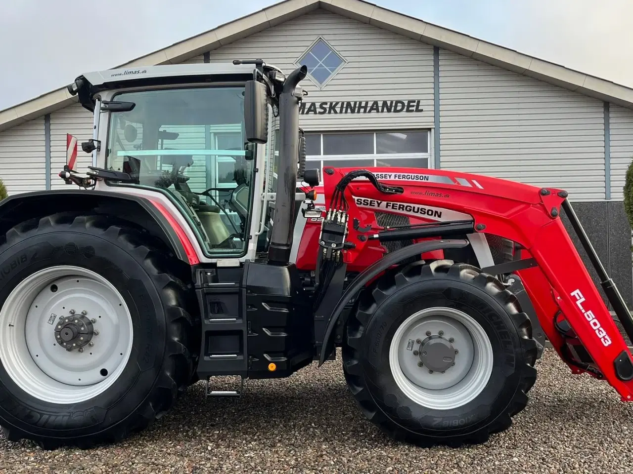 Billede 3 - Massey Ferguson 8S.245 Med stor frontlæsser. Dyna 7 Efficient. Kan leveres med GPS anlæg på.
