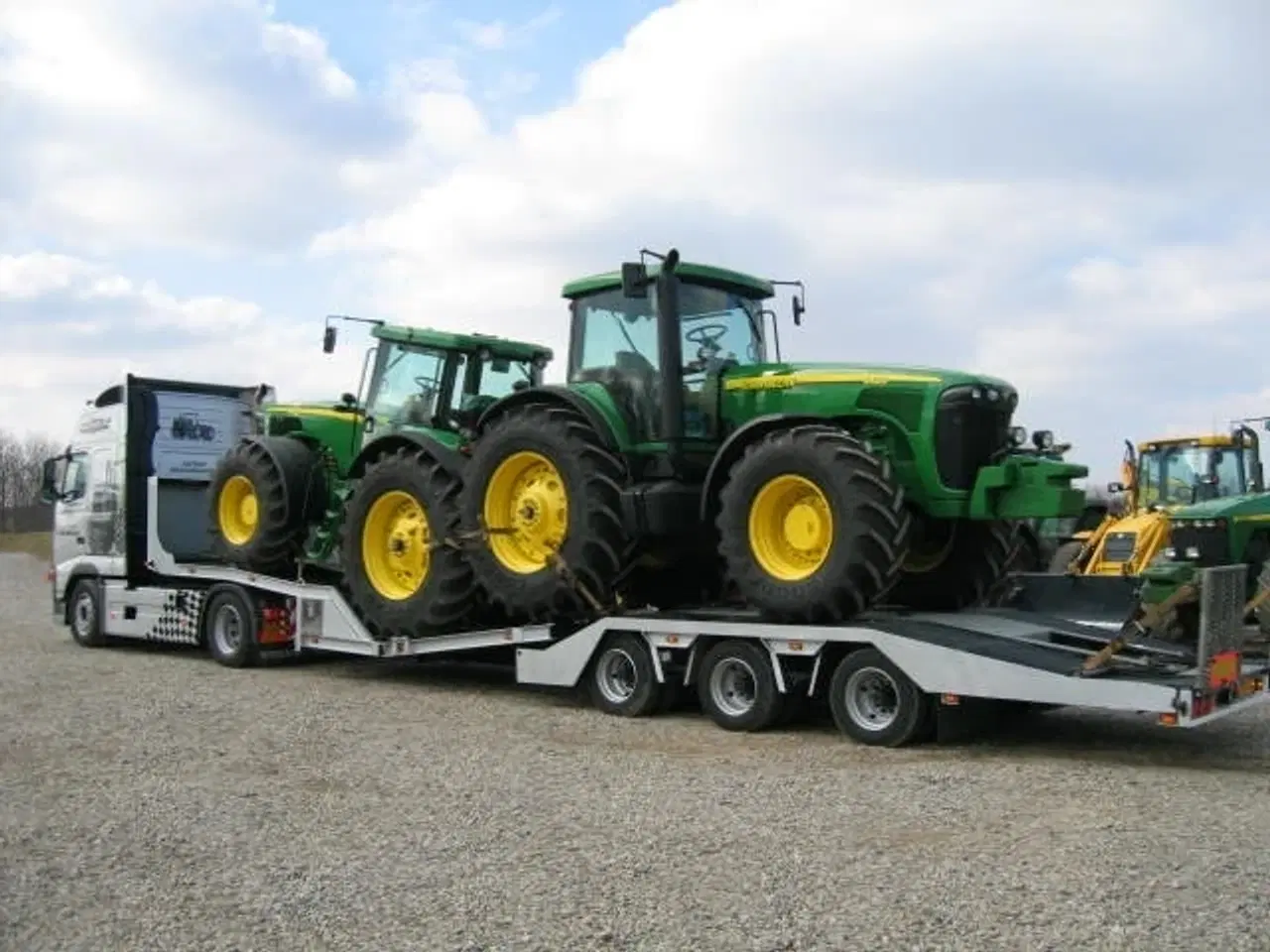 Billede 2 - John Deere Købes til eksport 7000 og 8000 serier traktorer
