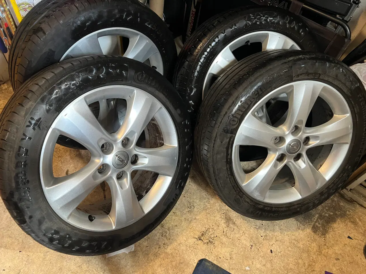 Billede 1 - Original Opel Alufælge med sommerdæk 