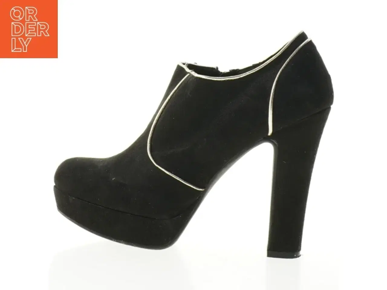 Billede 1 - Sorte ankelstøvler med høj hæl fra Catwalk (str. 41)