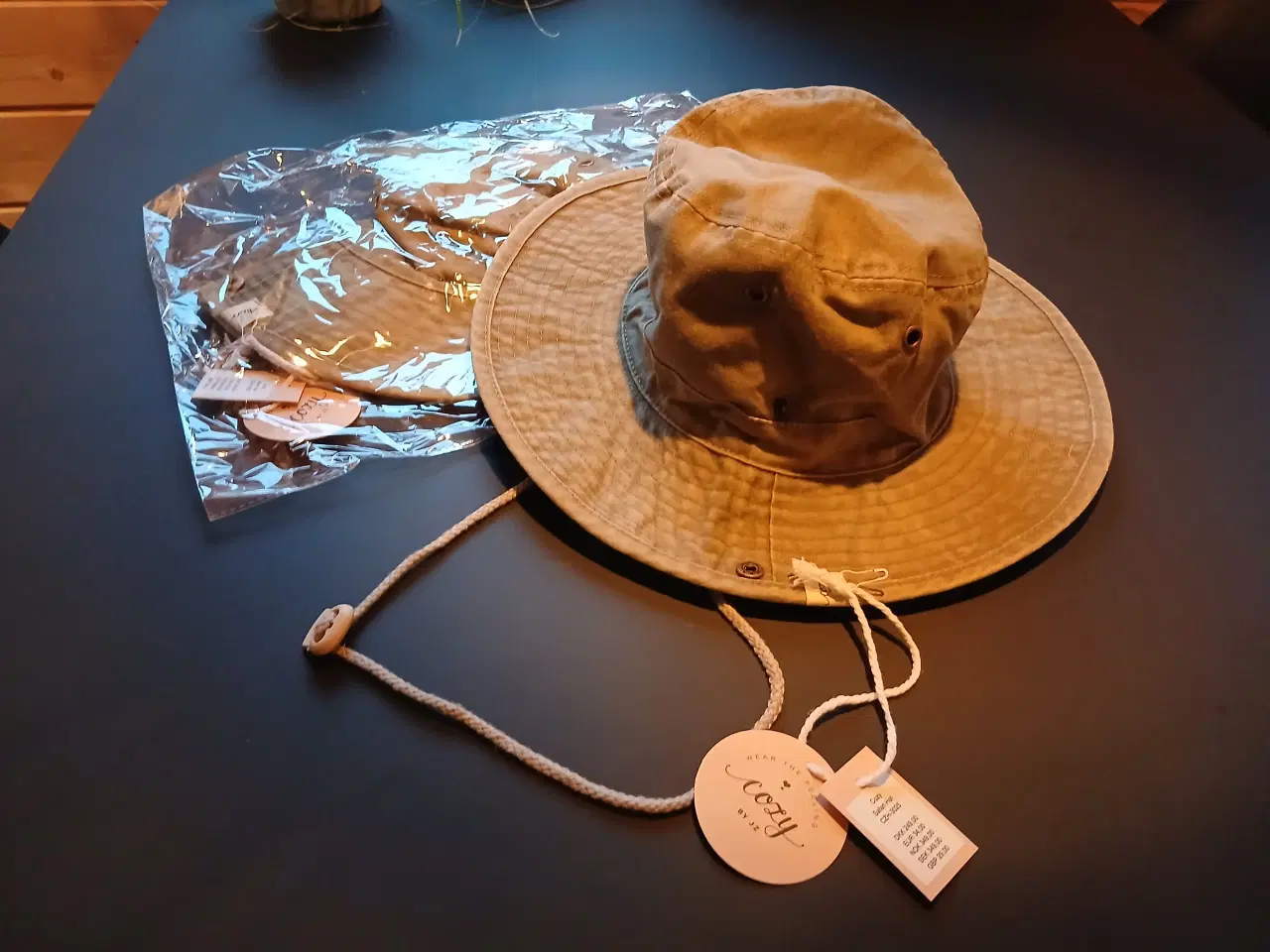 Billede 2 - Safarihatte alà  Solhatte