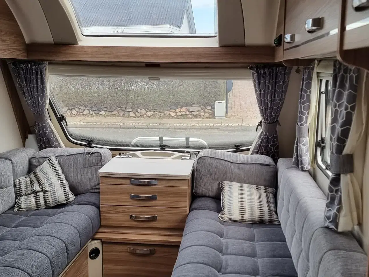 Billede 3 - Let rejsevogn med markise og mover