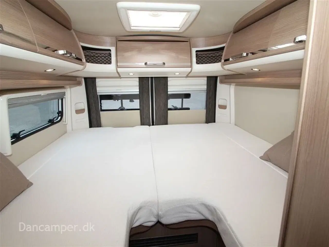 Billede 15 - 2019 - Carthago van 640 LE Chaming Carthago Charming, Luksusvan godt udstyret - Enkeltsengsmodel. 150Hk Automatgear - Solcelle - inverter mm.