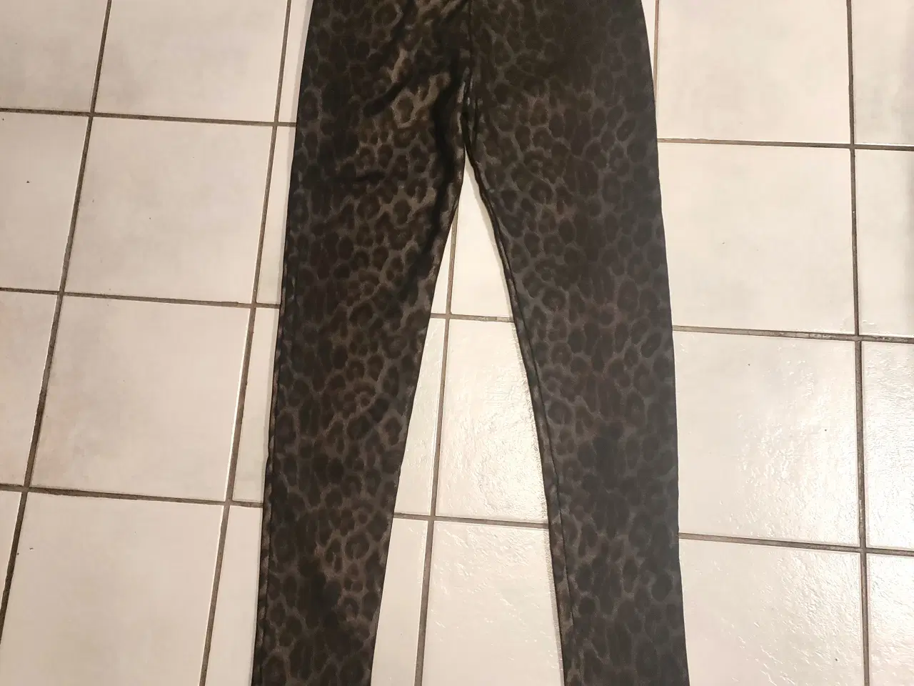 Billede 3 - Leopard Leggings med Inderfoer