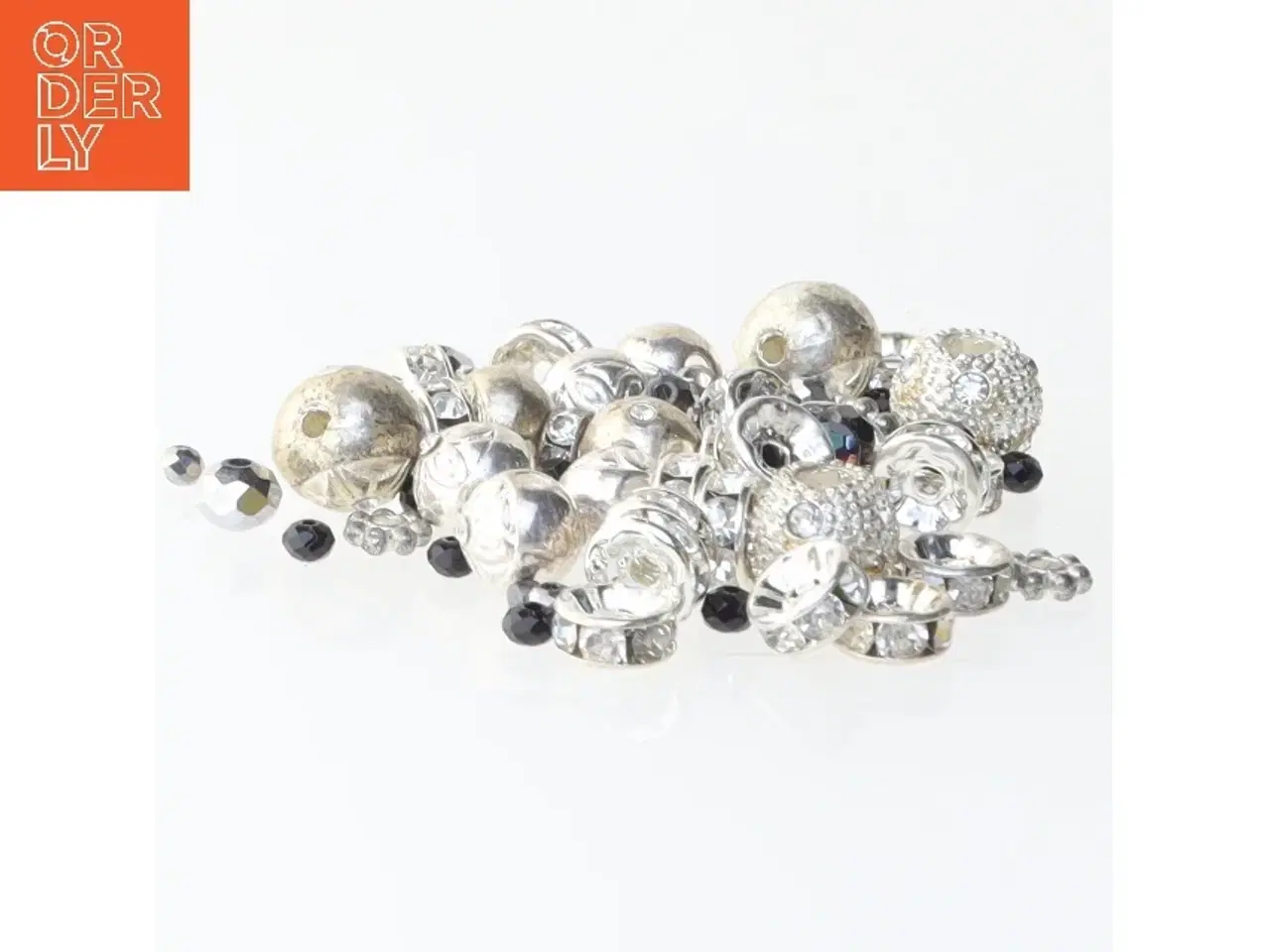 Billede 2 - Blandede smykkestykker og perler