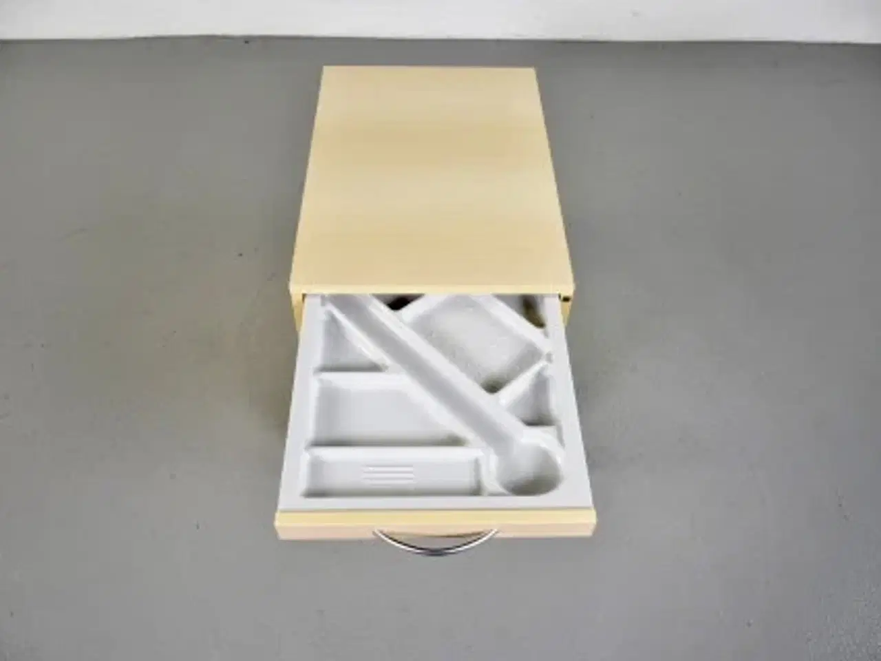 Billede 5 - Cube design quadro skuffekassette i ahorn med tre skuffer