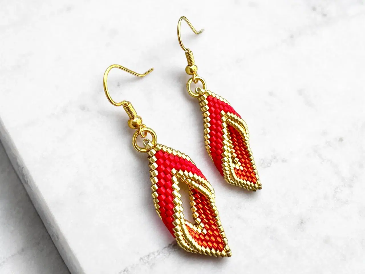 Billede 2 - Håndlavede perle øreringe 