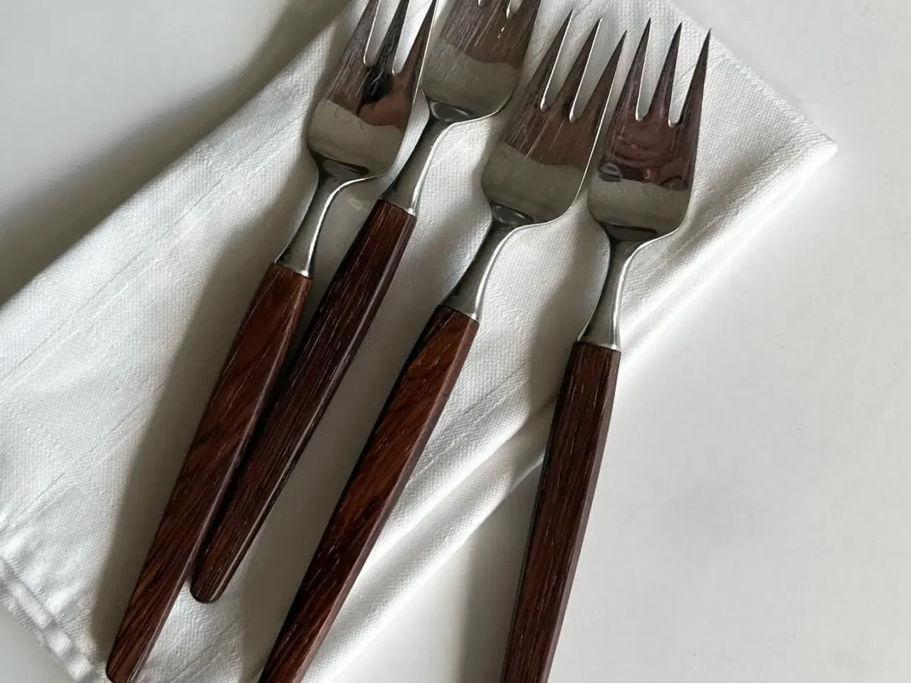 Billede 3 - Tias Eckhoff, Lundtofte gaffel m træskaft, 4 stk samlet