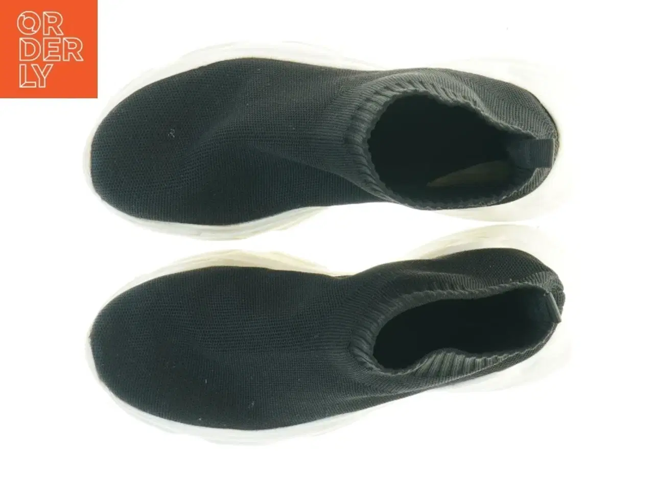 Billede 3 - Sorte sneakers (str. 39)