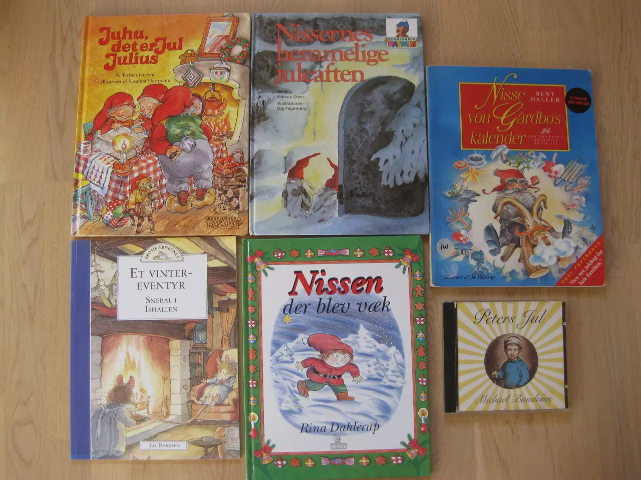 Billede 7 - Masser af julebøger ;-) 