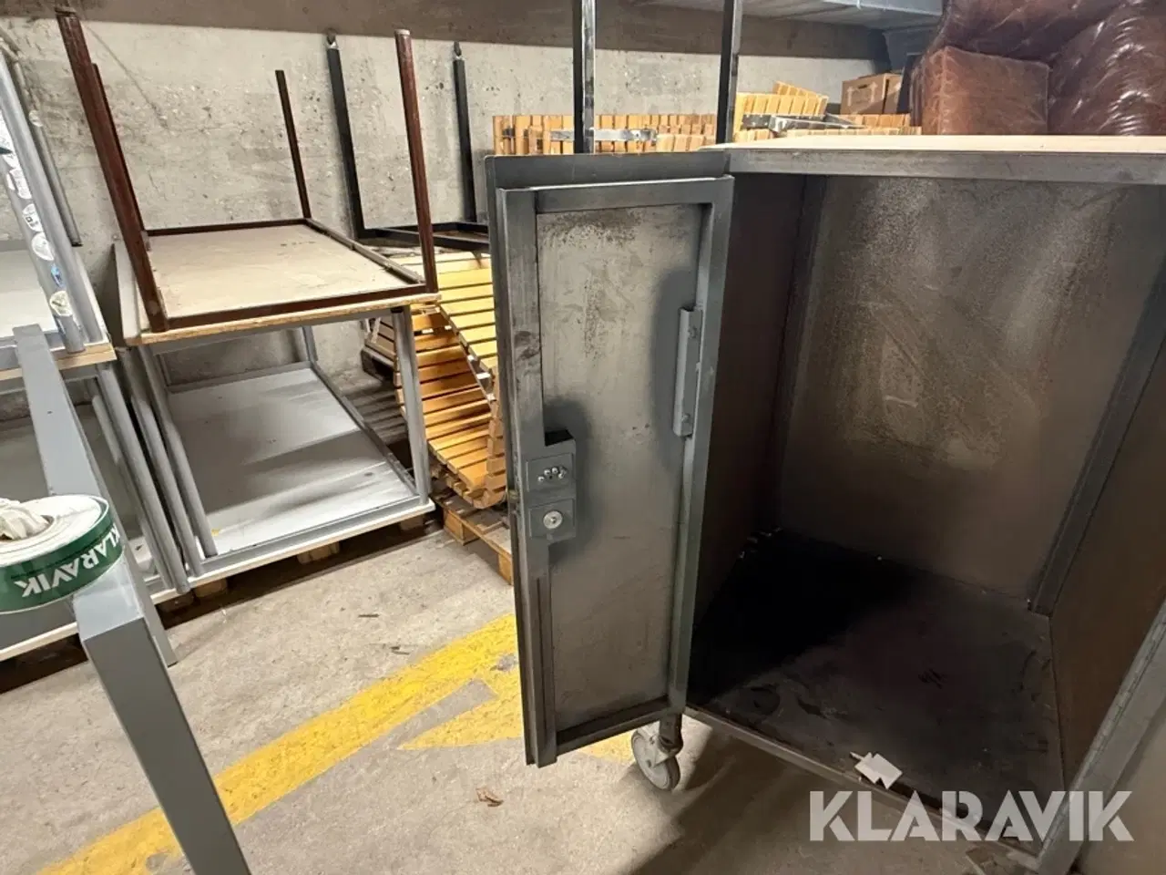 Billede 6 - Værkstedsskab på hjul