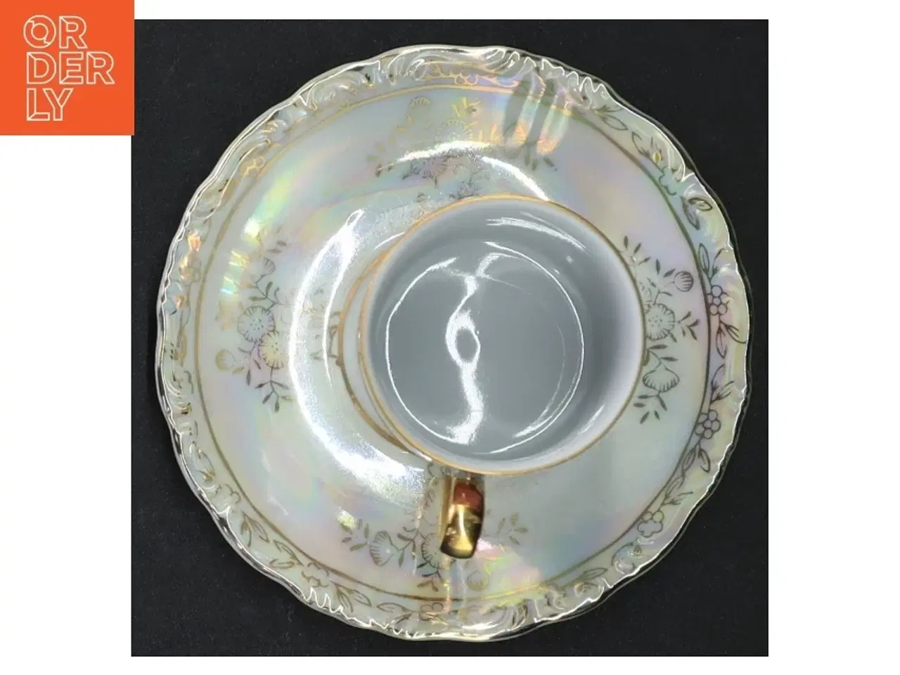 Billede 6 - Porcelænskop og underkop med guldkant (str. H 5 cm)