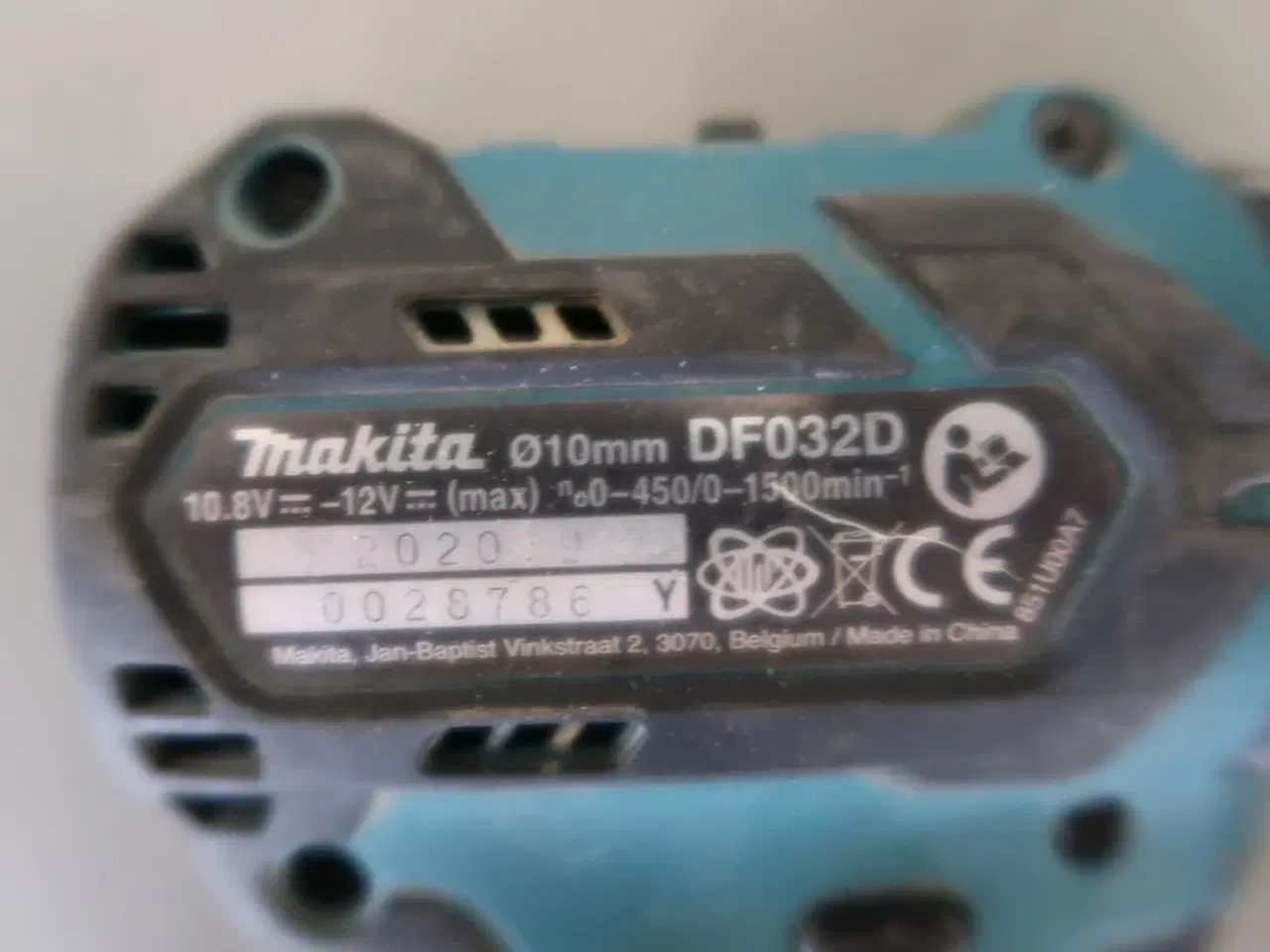 Billede 3 - Bore-/skruemaskine MAKITA DF032D med lader og 2 batterier